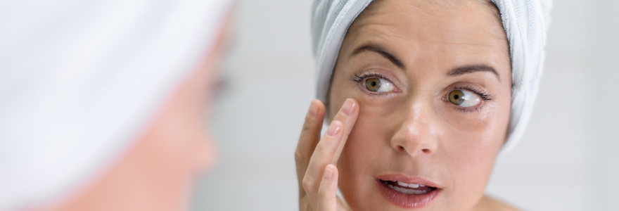 目の下のたるみがひどい原因は何？